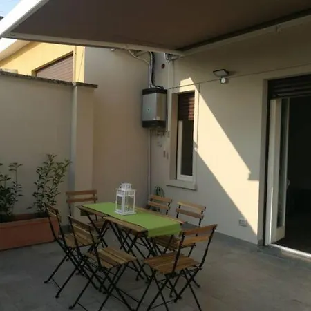 Con Grande Terrazzo In Via Lomellina - Lome 527 Apartment