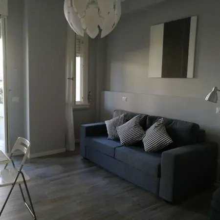 Con Grande Terrazzo In Via Lomellina - Lome 527 Appartement Milaan