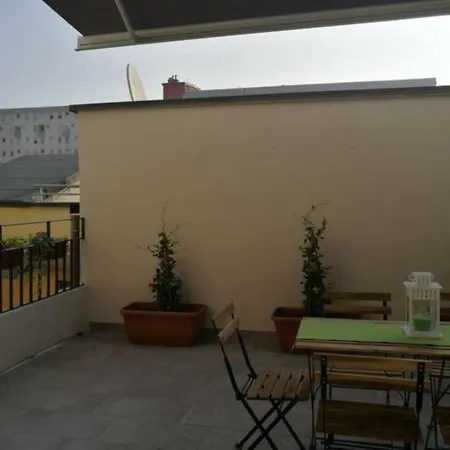 Διαμέρισμα Con Grande Terrazzo In Via Lomellina - Lome 527 *